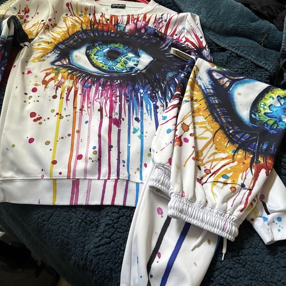 Getonfleek Sweatsuit - Picture 3 of 3